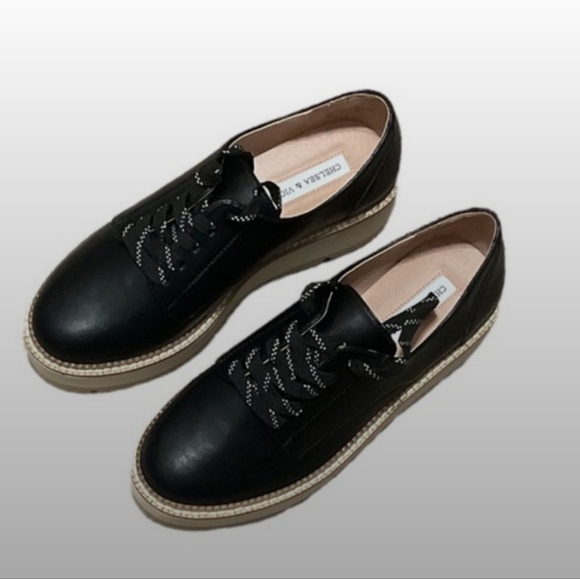 Chelsea & Violet Irena Lace-Up Lug Sole Platform Oxfords Size 6.5/7 - Picture 5 of 10